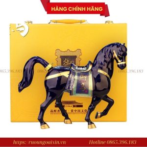 Rượu Hình Con Ngựa Phong Thủy 2026