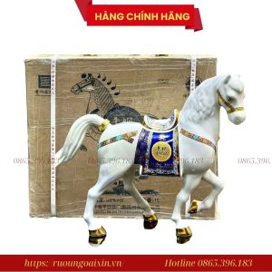 Rượu Hình Con Ngựa Nôi Địa Trung Quốc 2026